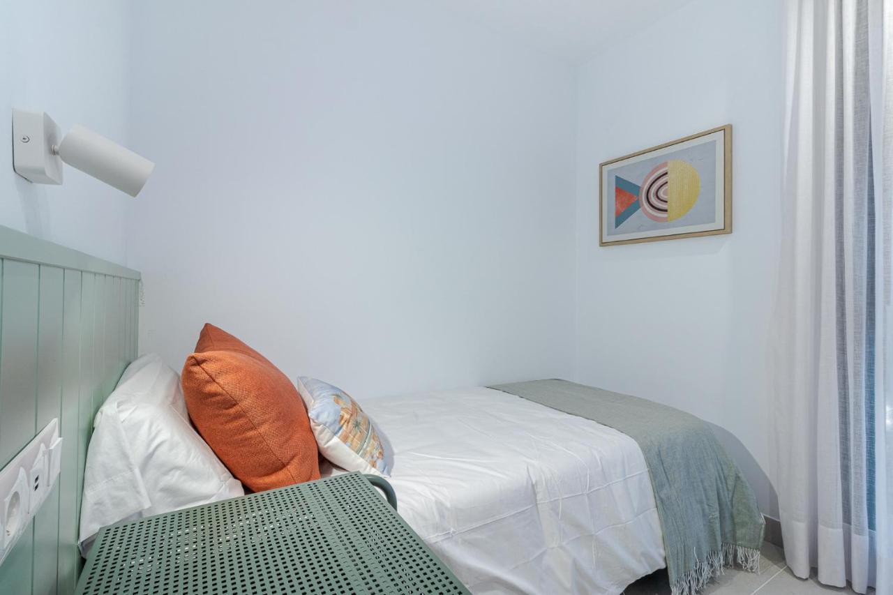 Flatguest Viriato - Wifi - Ac - Terraza Compartida Appartement Las Palmas Buitenkant foto