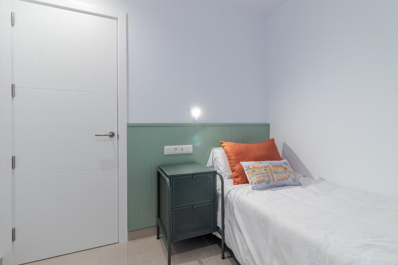 Flatguest Viriato - Wifi - Ac - Terraza Compartida Appartement Las Palmas Buitenkant foto